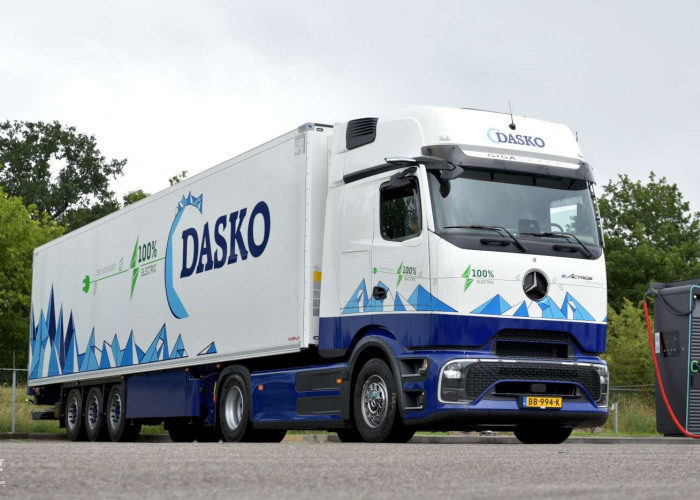 30239-eActros600 DASKO (6)