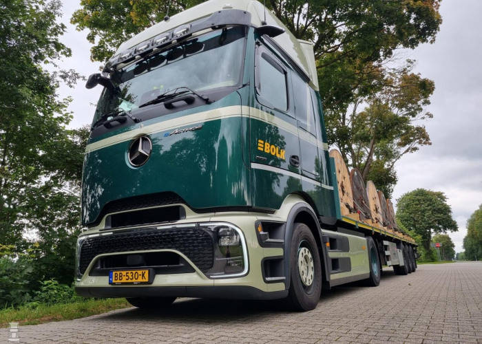 30229-eActros600 Bolk (1)