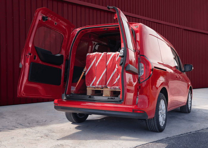 citan_sideshot_panelvan-pro_loading_ecirgb