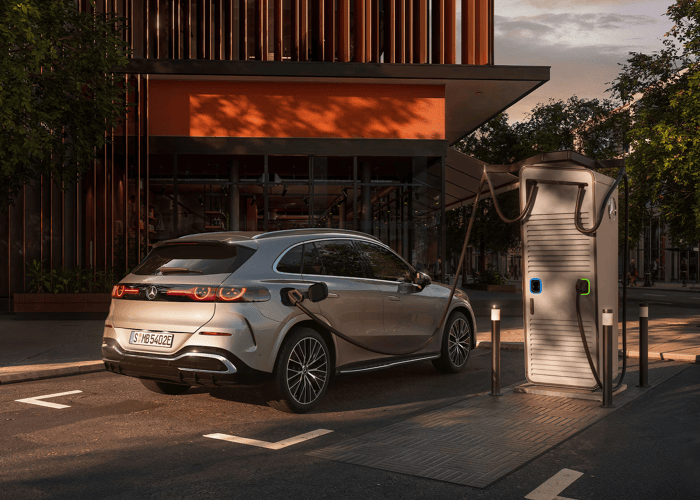 mercedes-benz-glc-x540-pad-mb-charge-public-1884x1884-07-2025
