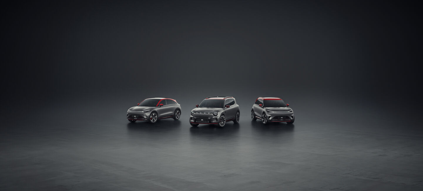 smart_CGI_rendering_HXHCHYgroupshot_BRABUS_Darkroom_4x3 (1)