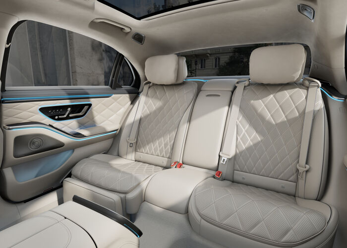 12956353_C.P.BH.V223-fl+W223-fl_PAD_ICE_ProdStillUnreal_INT-V223-06A-Rear-Bench-Seat_1-1_RGB_preview