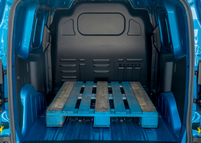 2023_FORD_E-TRANSIT_COURIER_09